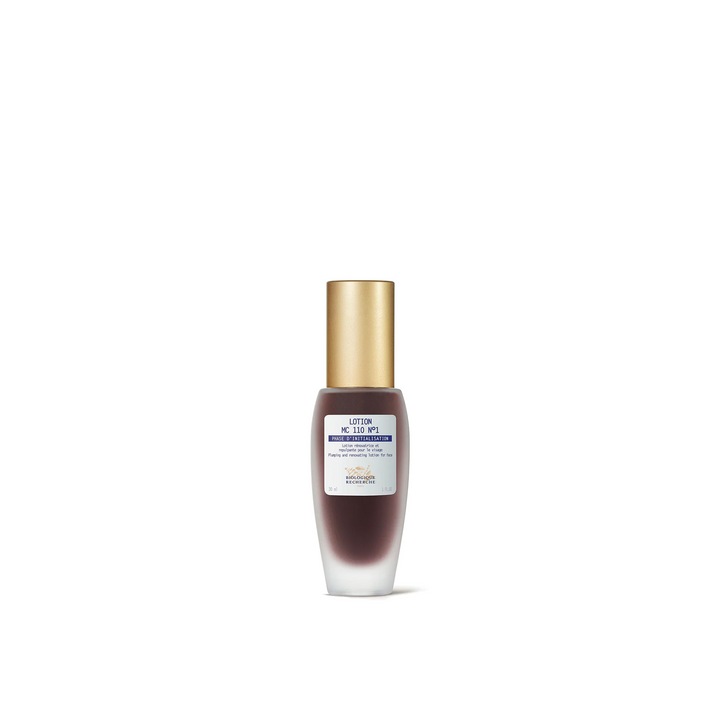 A professional-grade booster available for use at home, Lotion MC 110 is an ideal plumping, refining, and repairing treatment for balanced complexions and those concerned with a loss of collagen, laxity, fine lines, and finer skins. Fortified with hydrating Lactic Acid to gently exfoliate the complexion, while Sponge and Burdock Extracts purify, firm, and boost skin density.
