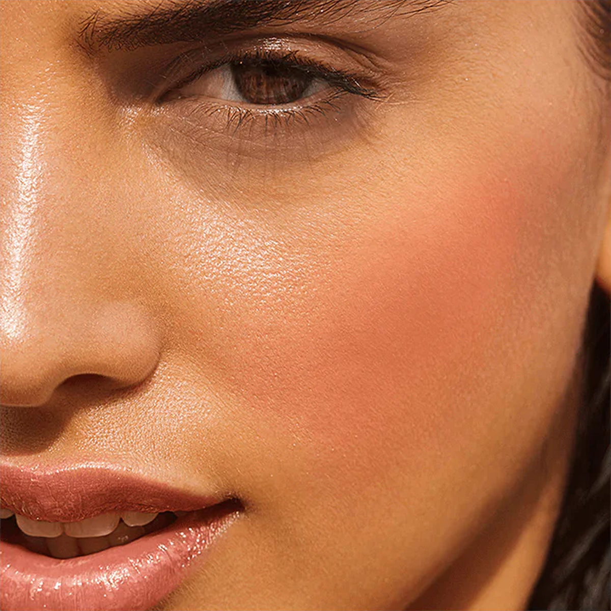Model wearing Victoria Beckham Beauty Cheeky Posh in Rollerskate